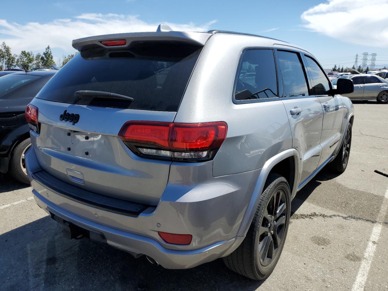 Изображение 3 2017 JEEP GRAND CHEROKEE LAREDO 2017 с VIN 1C4RJEAG5HC826897
