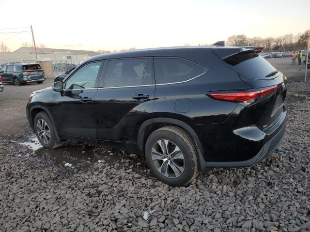 Obraz 2 z 2021 TOYOTA HIGHLANDER XLE 2021 z VIN 5TDGZRBH9MS535990
