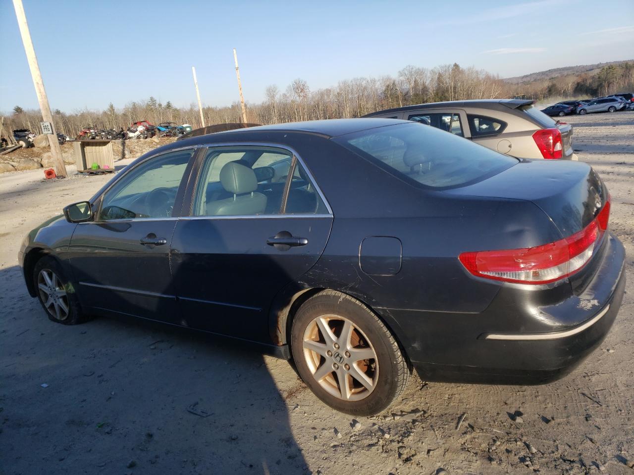 Image 2 of 2003 HONDA ACCORD EX 2003 with VIN 1HGCM66573A031897