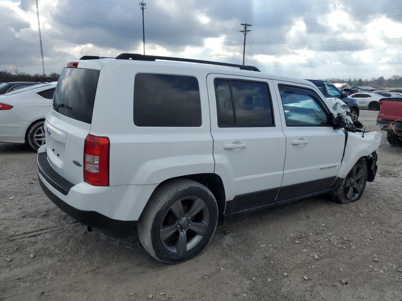 Image 3 of 2015 JEEP PATRIOT LATITUDE 2015 with VIN 1C4NJPFA7FD171907