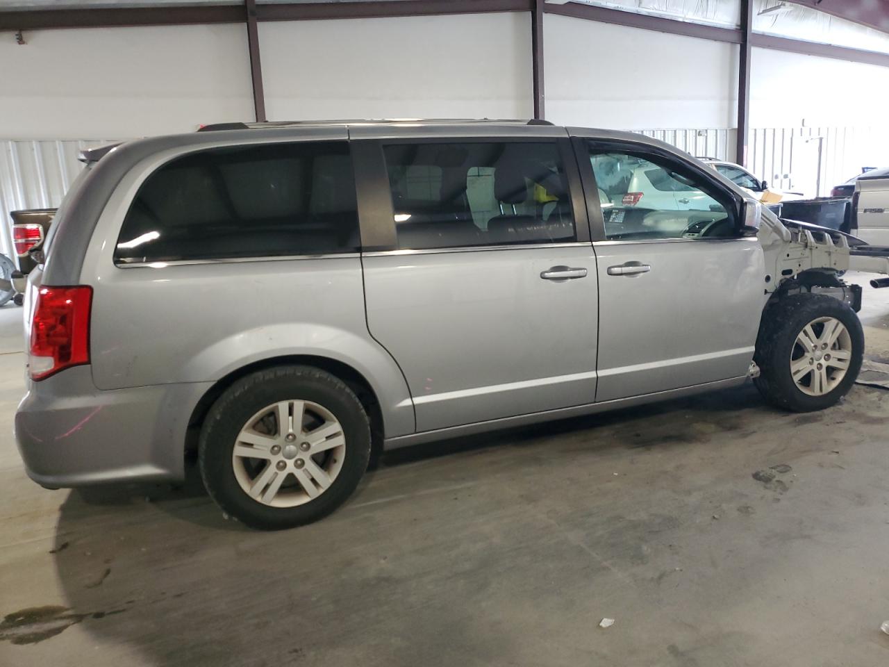 Изображение 3 2018 DODGE GRAND CARAVAN SXT 2018 с VIN 2C4RDGCG0JR241383