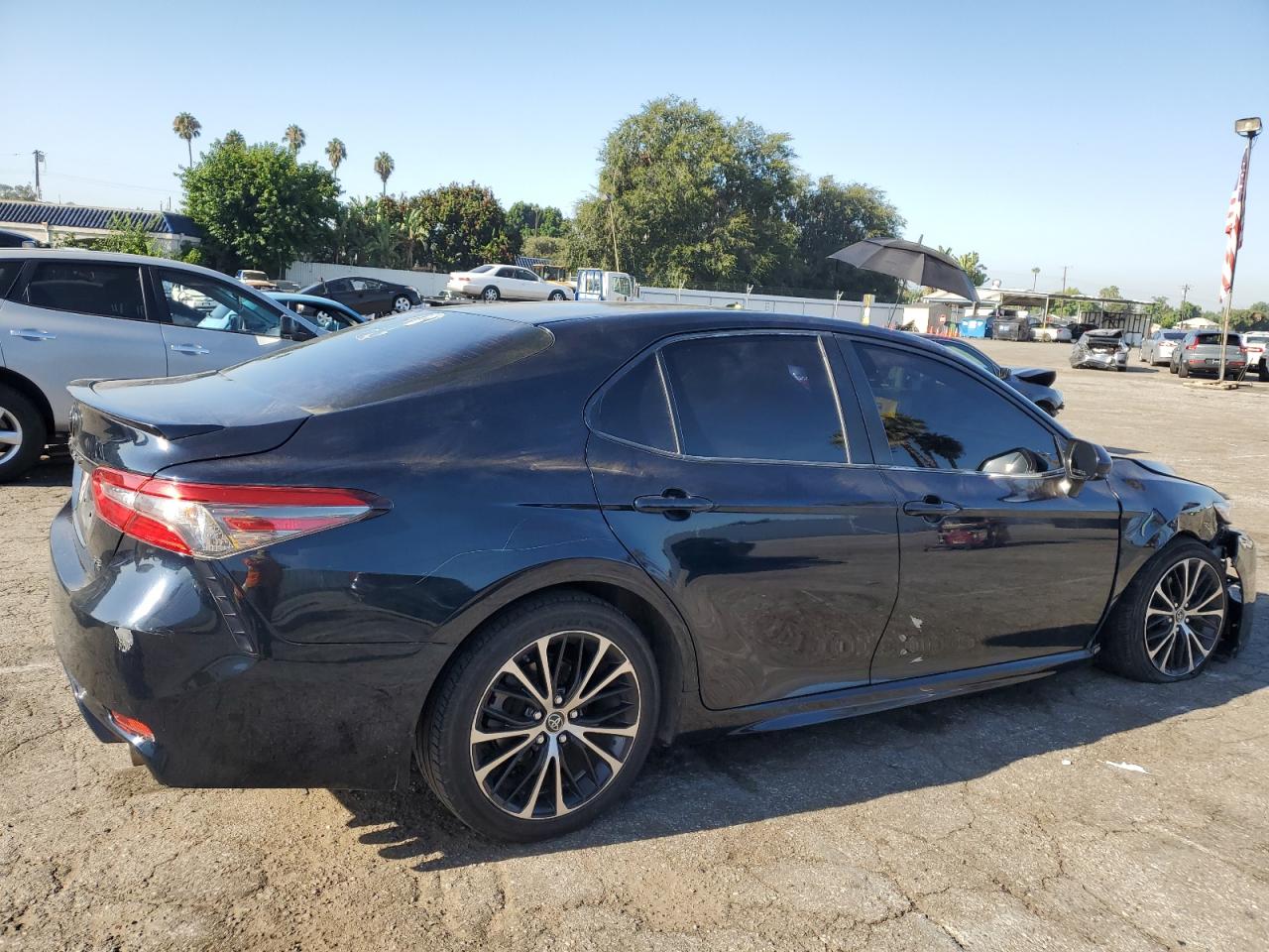 Изображение 3 2018 TOYOTA CAMRY L 2018 с VIN JTNB11HK2J3024636