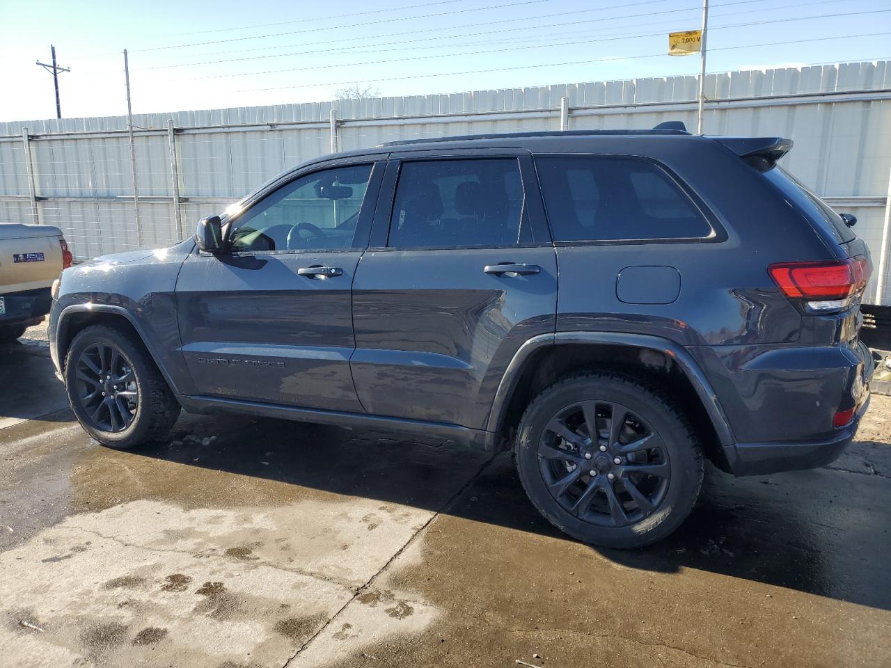 Obraz 2 z 2017 JEEP GRAND CHEROKEE LAREDO 2017 z VIN 1C4RJFAG4HC895781