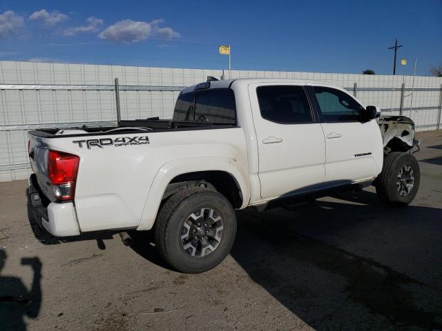 Image 3 of 2017 TOYOTA TACOMA DOUBLE CAB 2017 with VIN 5TFCZ5AN9HX064826