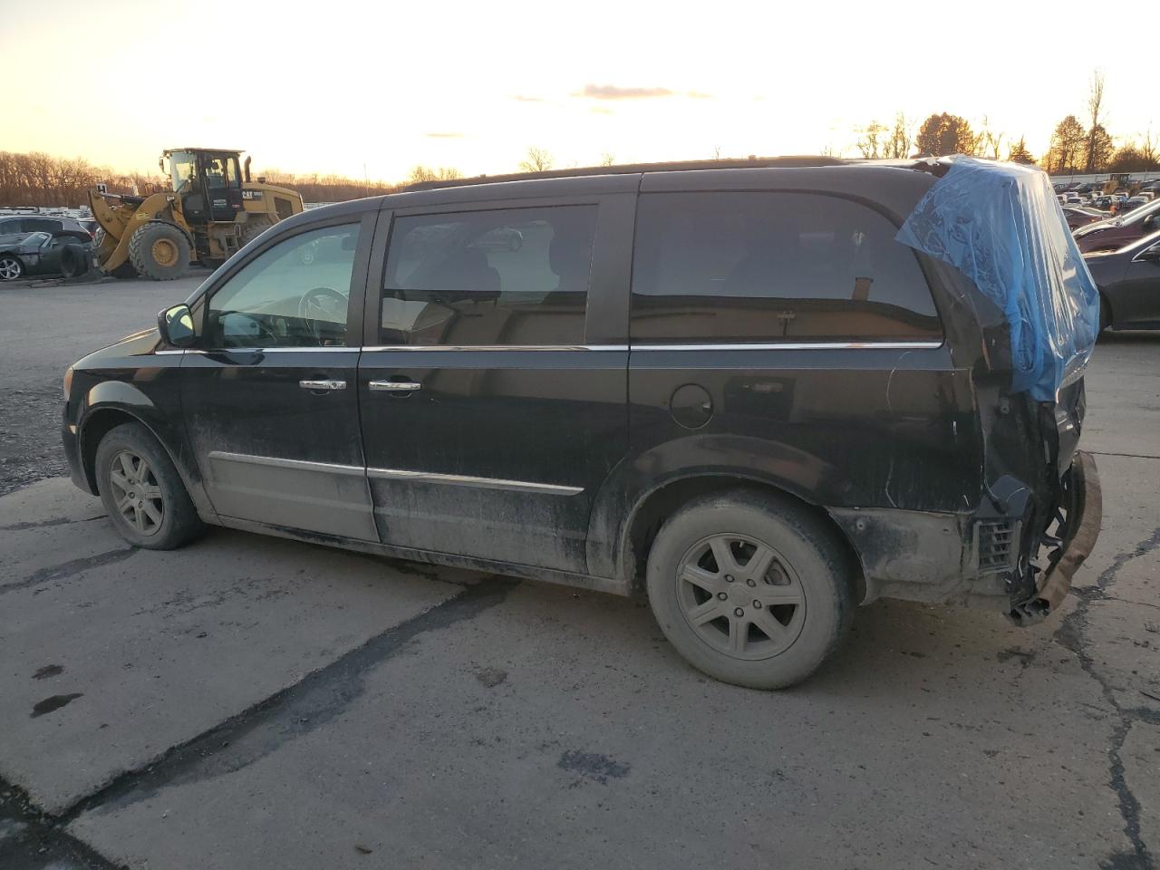 Изображение 2 2012 CHRYSLER TOWN & COUNTRY TOURING 2012 с VIN 2C4RC1BGXCR107226