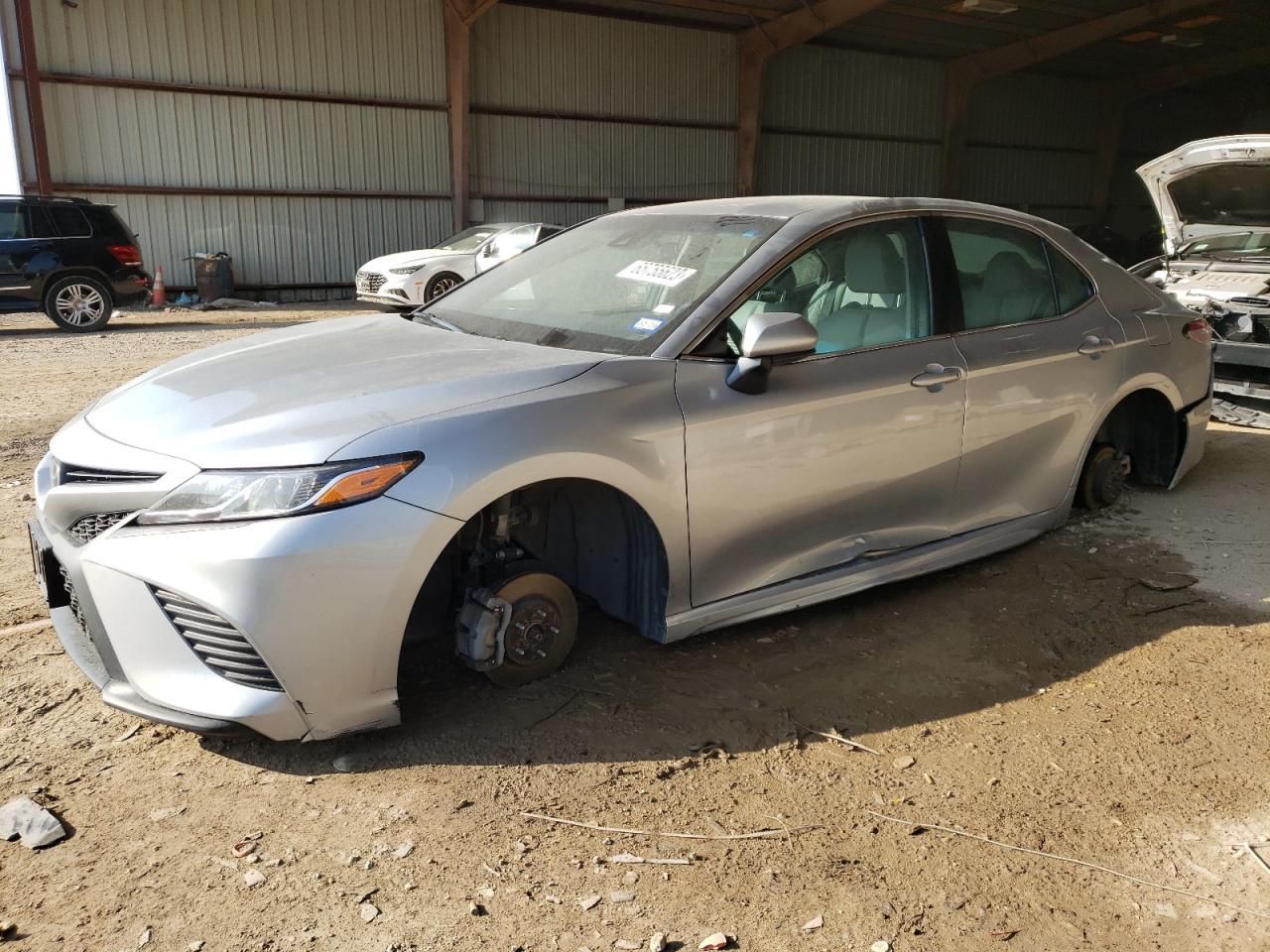 Image 1 of 2018 TOYOTA CAMRY L 2018 with VIN 4T1B11HK5JU139791