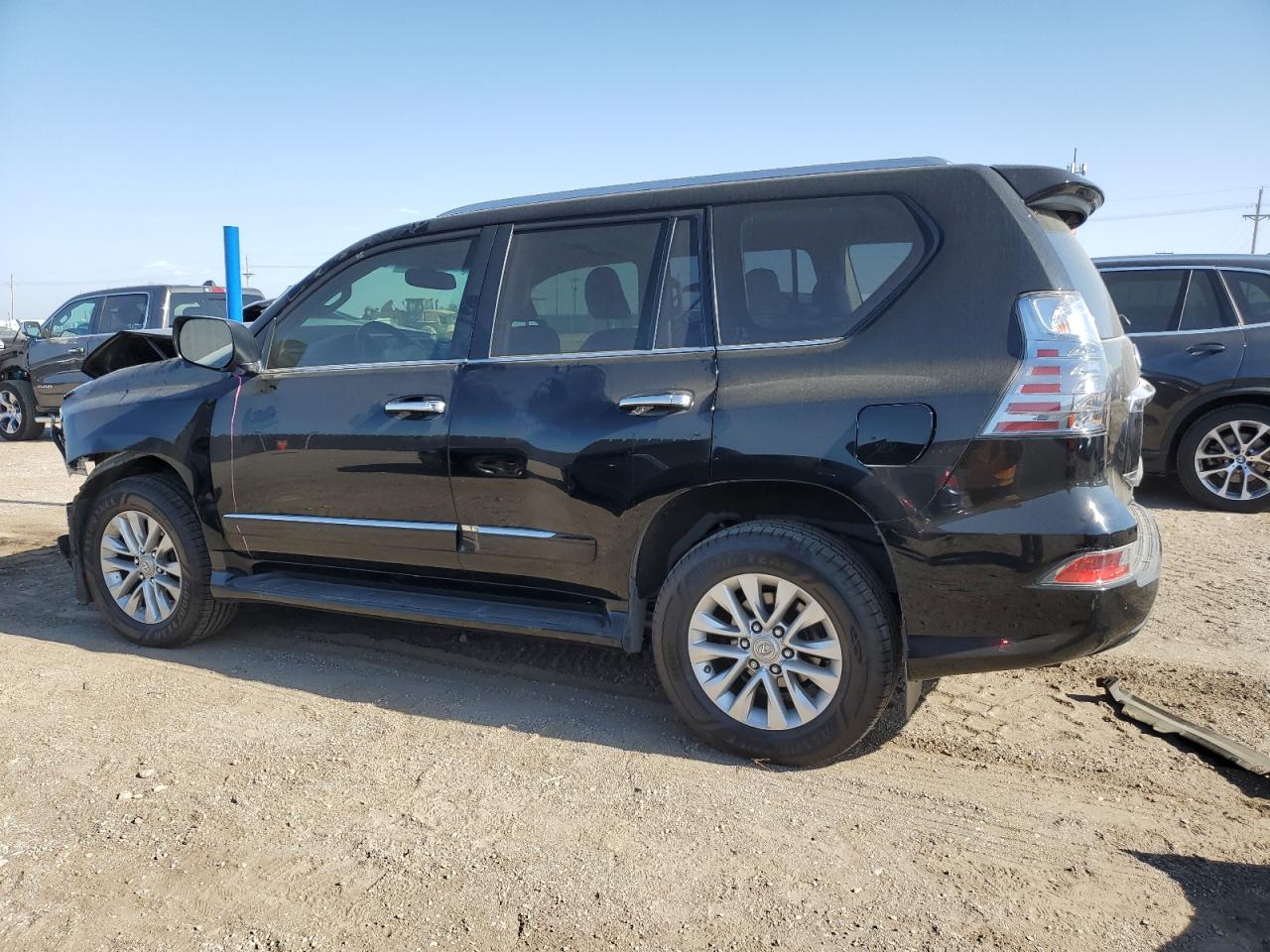 Image 2 of 2014 LEXUS GX 460 2014 with VIN JTJBM7FXXE5072924