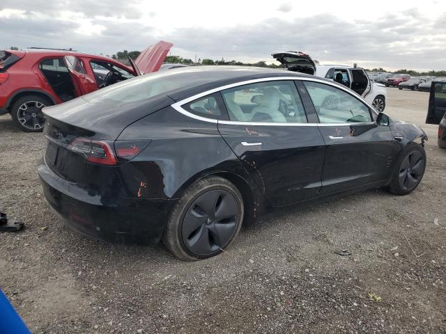 Obraz 3 z 2020 TESLA MODEL 3  2020 z VIN 5YJ3E1EAXLF785784