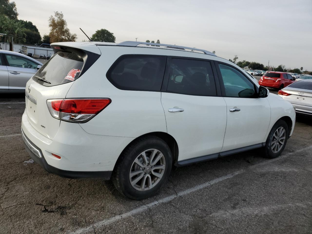 Image 3 of 2016 NISSAN PATHFINDER S 2016 with VIN 5N1AR2MM1GC649863