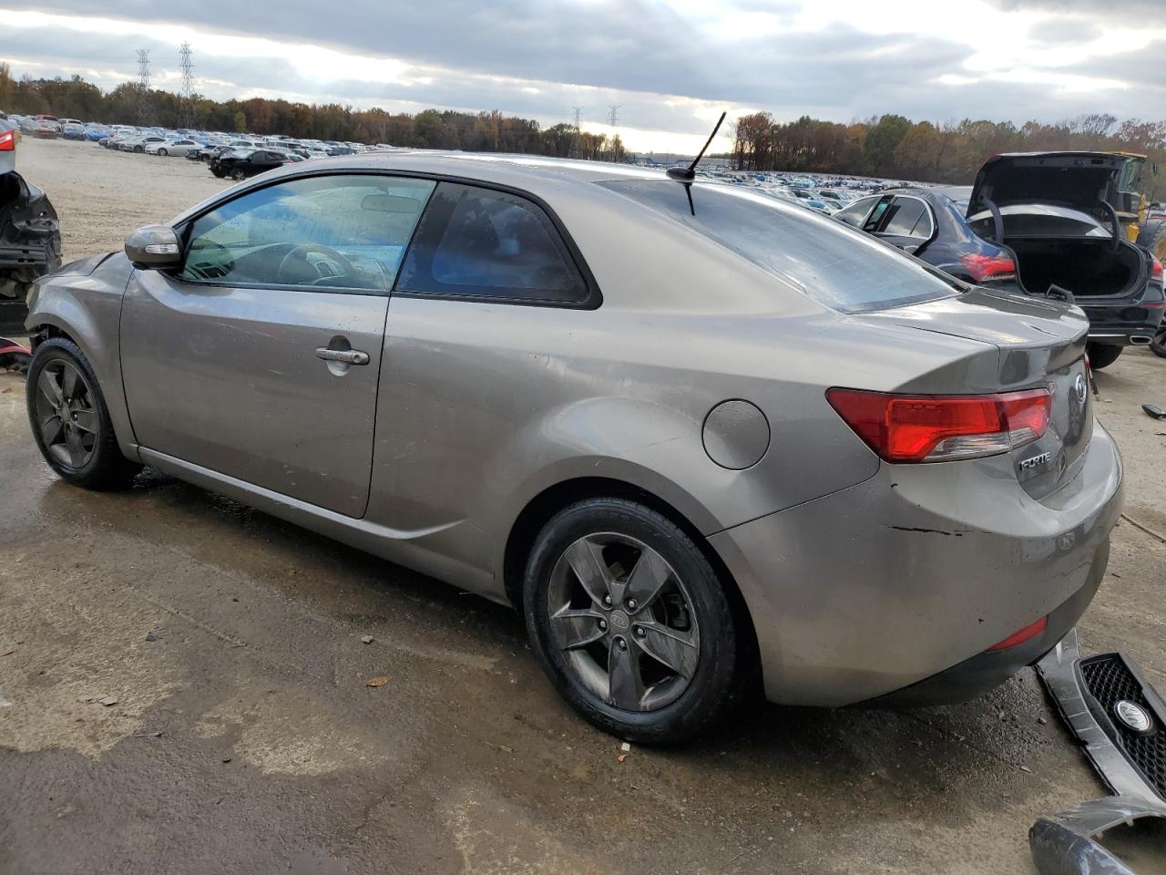 Изображение 2 2010 KIA FORTE EX 2010 с VIN KNAFU6A26A5196013