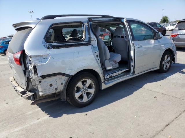 Image 3 of 2020 TOYOTA SIENNA LE 2020 with VIN 5TDKZ3DC3LS027912
