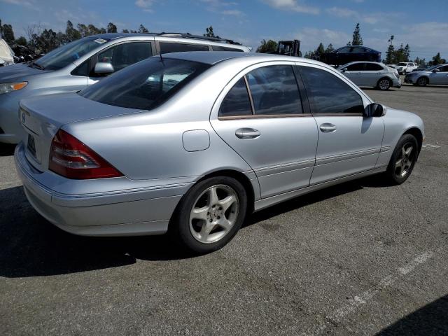 Image 3 of 2002 MERCEDES-BENZ C 240 2002 with VIN WDBRF61J72F265450