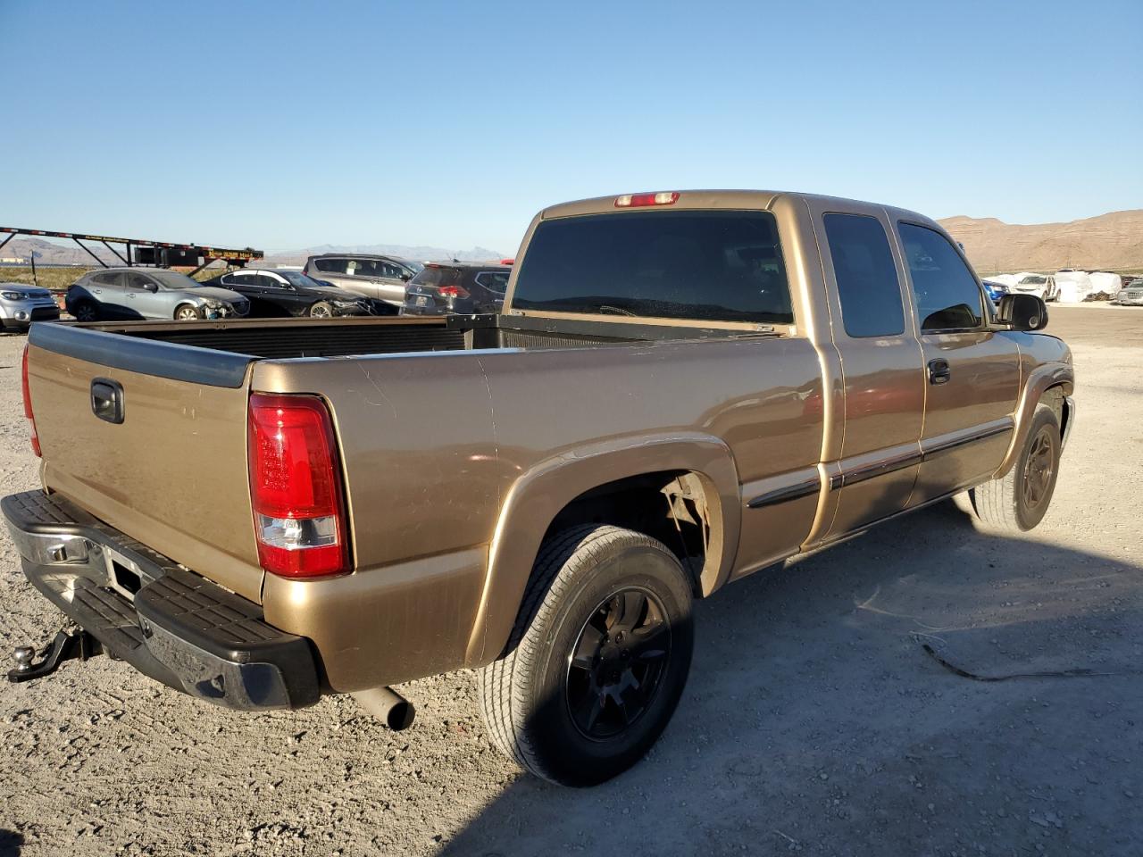 Изображение 3 2001 GMC NEW SIERRA K1500 2001 с VIN 1GTEK19V91E105936