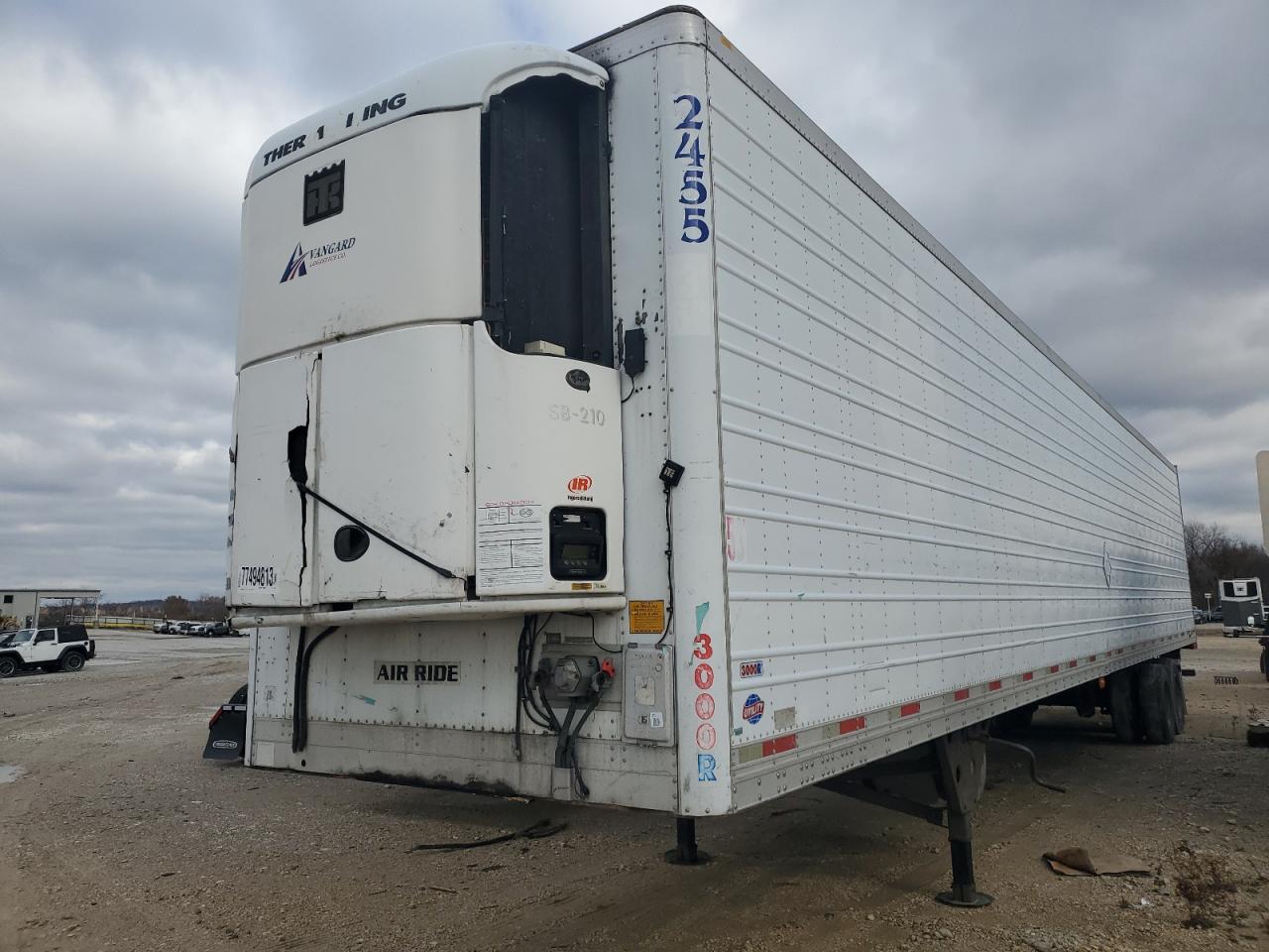 Image 2 of 2008 UTILITY TRAILER 2008 with VIN 1UYVS25328U314642