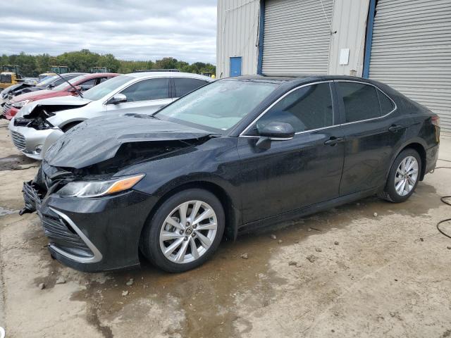 Obraz 1 z 2022 TOYOTA CAMRY LE 2022 z VIN 4T1R11AK7NU646867
