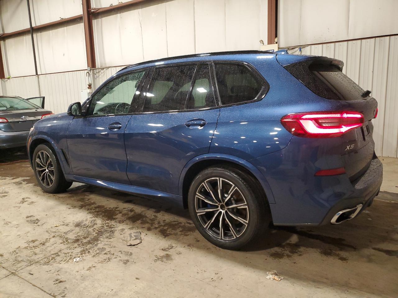 Image 2 of 2019 BMW X5 XDRIVE40I 2019 with VIN 5UXCR6C5XKLL38437