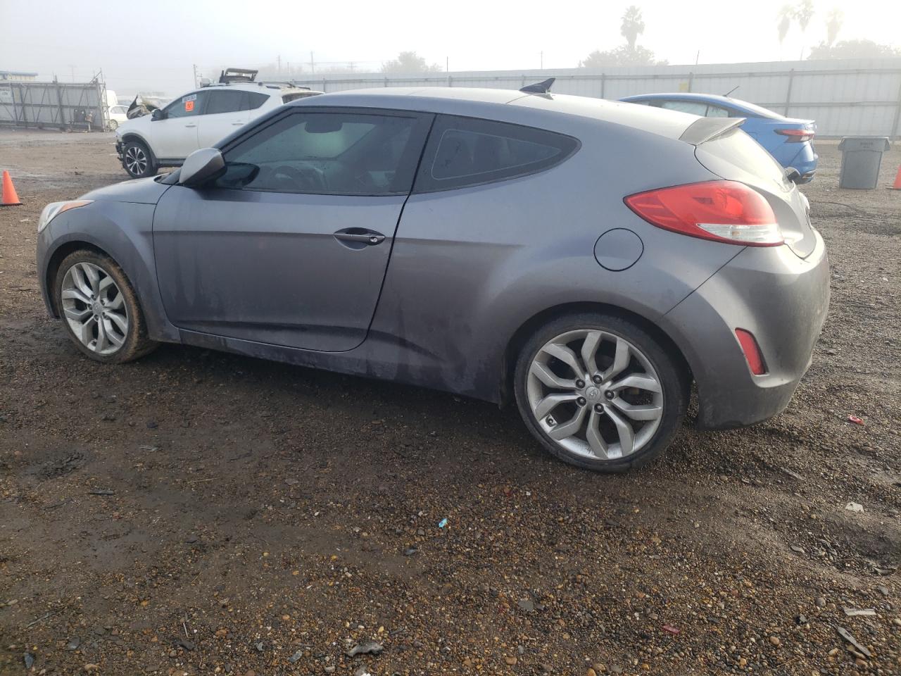 Image 2 of 2013 HYUNDAI VELOSTER  2013 with VIN KMHTC6AD1DU135409