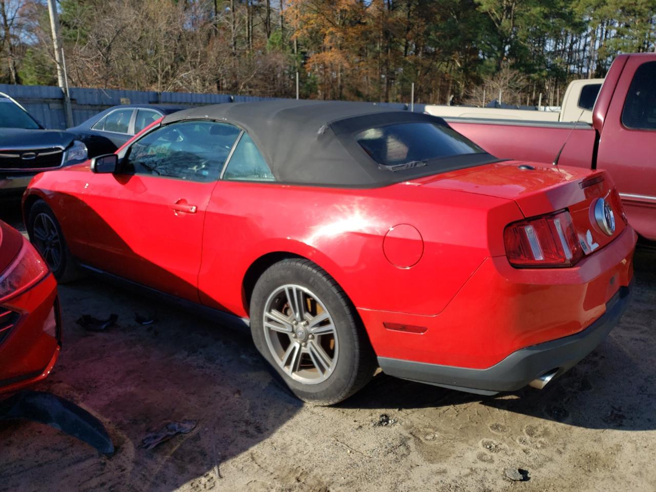 Obraz 2 z 2012 FORD MUSTANG  2012 z VIN 1ZVBP8EM5C5235240