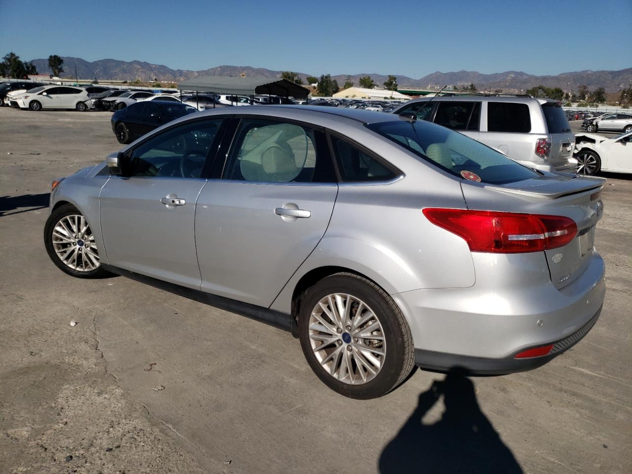 Image 2 of 2018 FORD FOCUS TITANIUM 2018 with VIN 1FADP3J24JL314318