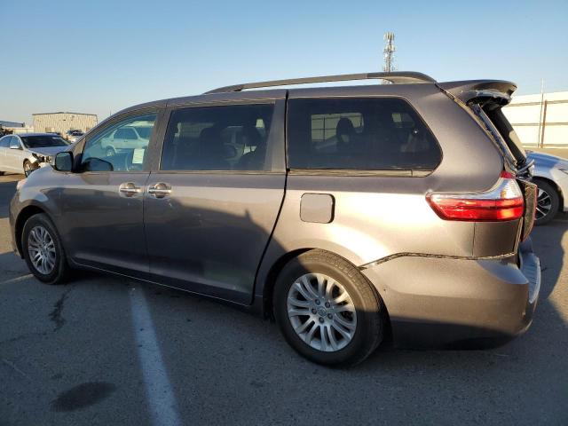 Obraz 2 z 2017 TOYOTA SIENNA XLE 2017 z VIN 5TDYZ3DC3HS889769