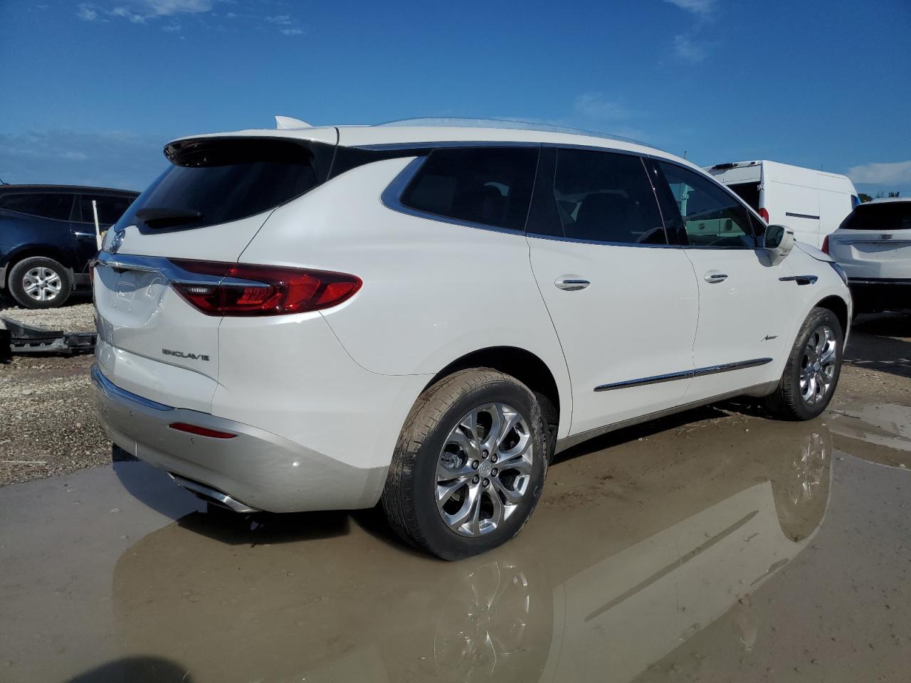 Изображение 3 2019 BUICK ENCLAVE AVENIR 2019 с VIN 5GAERDKW5KJ234170