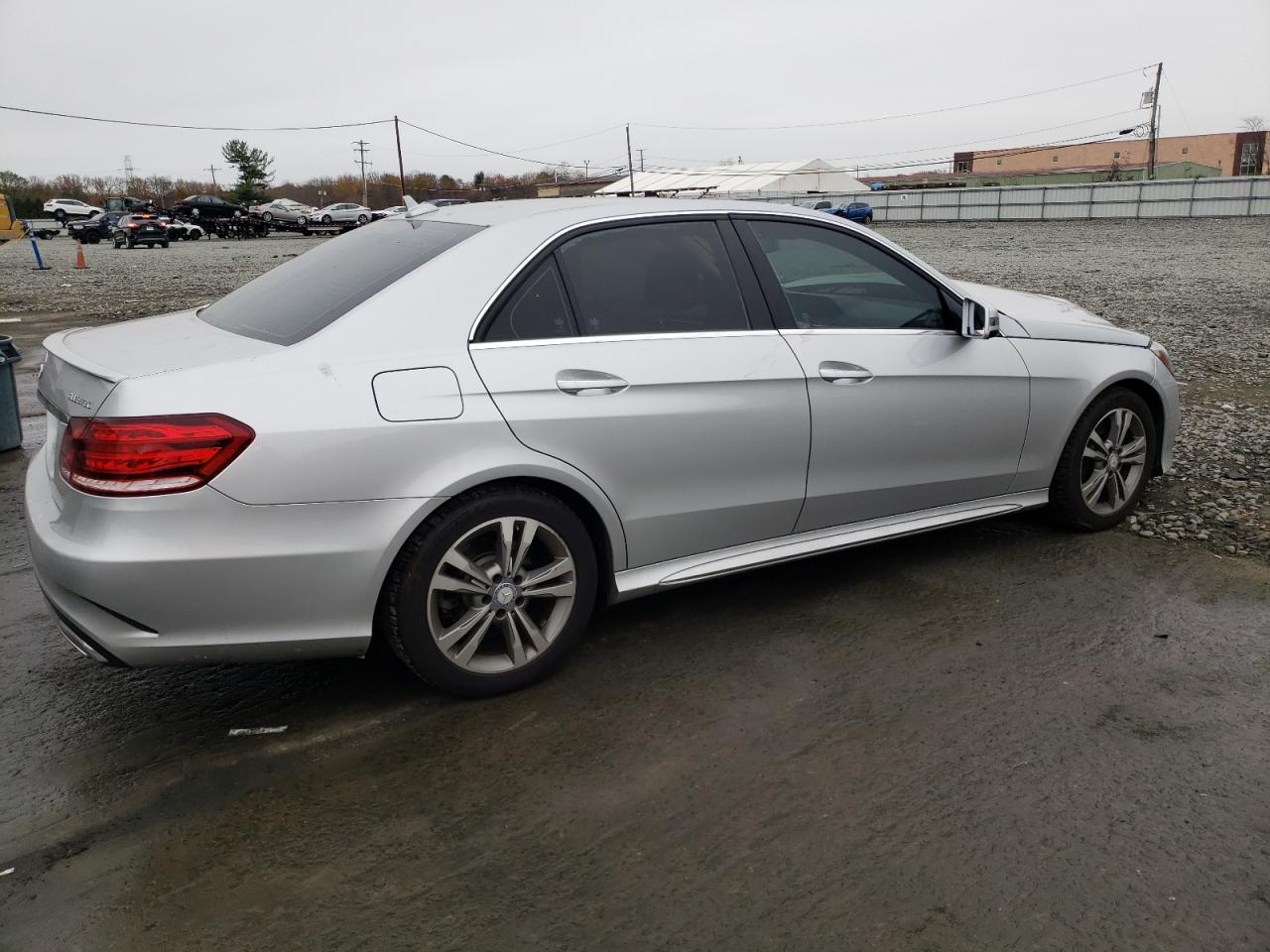 Image 3 of 2014 MERCEDES-BENZ E 250 BLUETEC 2014 with VIN WDDHF9HB1EA911926