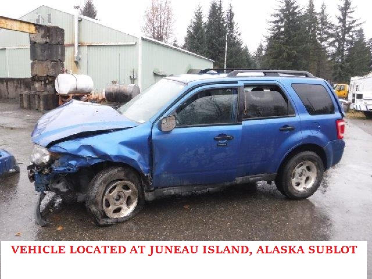 Image 2 of 2011 FORD ESCAPE XLT 2011 with VIN 1FMCU9D79BKB48647