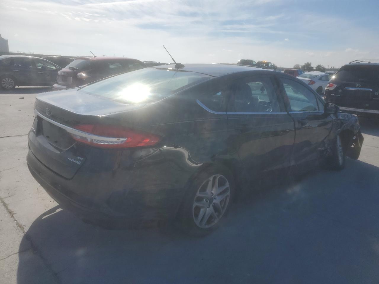 Image 3 of 2018 FORD FUSION SE HYBRID 2018 with VIN 3FA6P0LU3JR208773