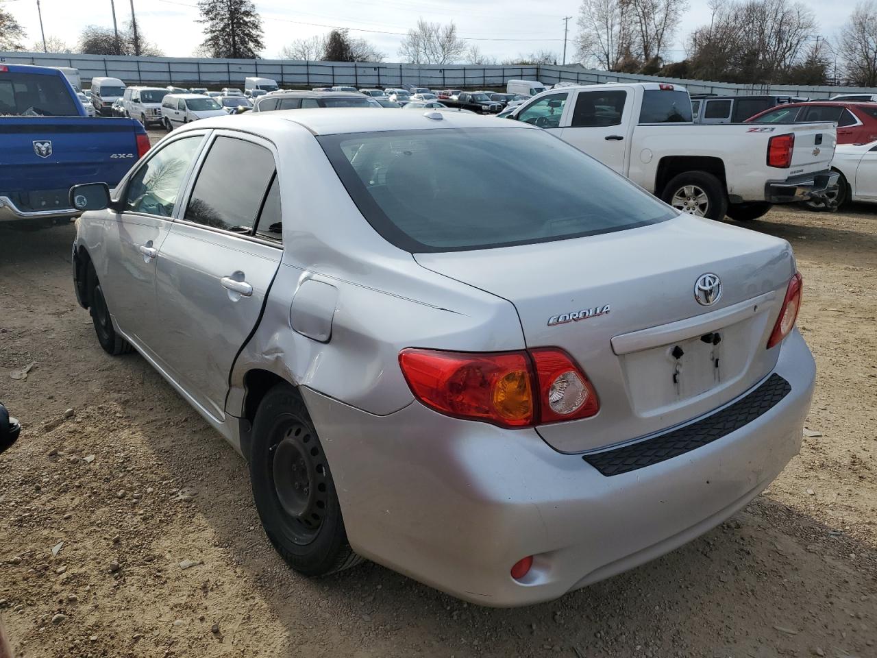 Image 2 of 2009 TOYOTA COROLLA BASE 2009 with VIN JTDBL40E399072127