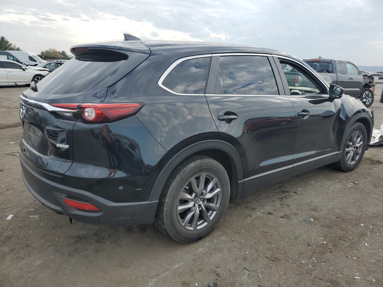 Image 3 of 2018 MAZDA CX-9 SPORT 2018 with VIN JM3TCBBY5J0222223