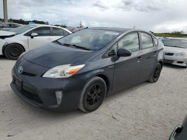 Image 1 of 2013 TOYOTA PRIUS  2013 with VIN JTDKN3DUXD5659012