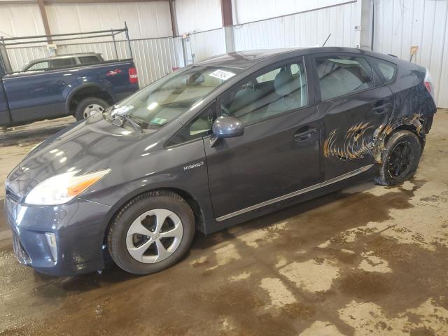 Image 1 of 2013 TOYOTA PRIUS  2013 with VIN JTDKN3DU4D5641279