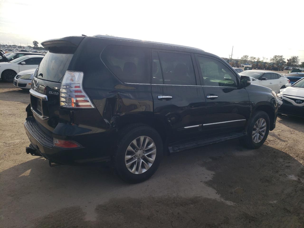 Image 3 of 2016 LEXUS GX 460 2016 with VIN JTJBM7FXXG5126418