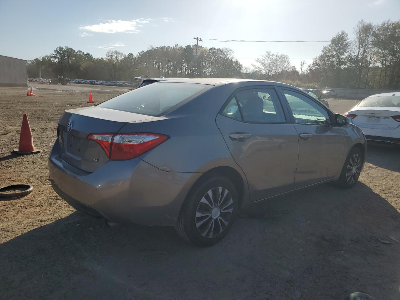 Image 3 of 2015 TOYOTA COROLLA L 2015 with VIN 5YFBURHE9FP353773