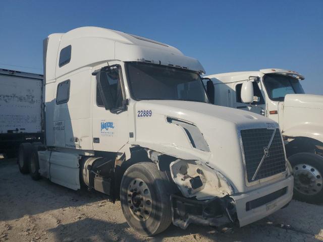 Image 1 of 2017 VOLVO VN VNL 2017 with VIN 4V4NC9EH1HN970037