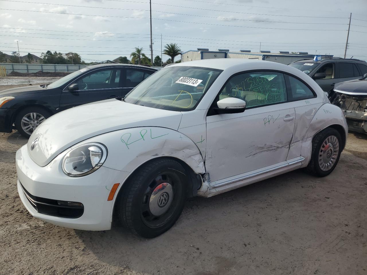 2016 VOLKSWAGEN BEETLE SE 2016 image