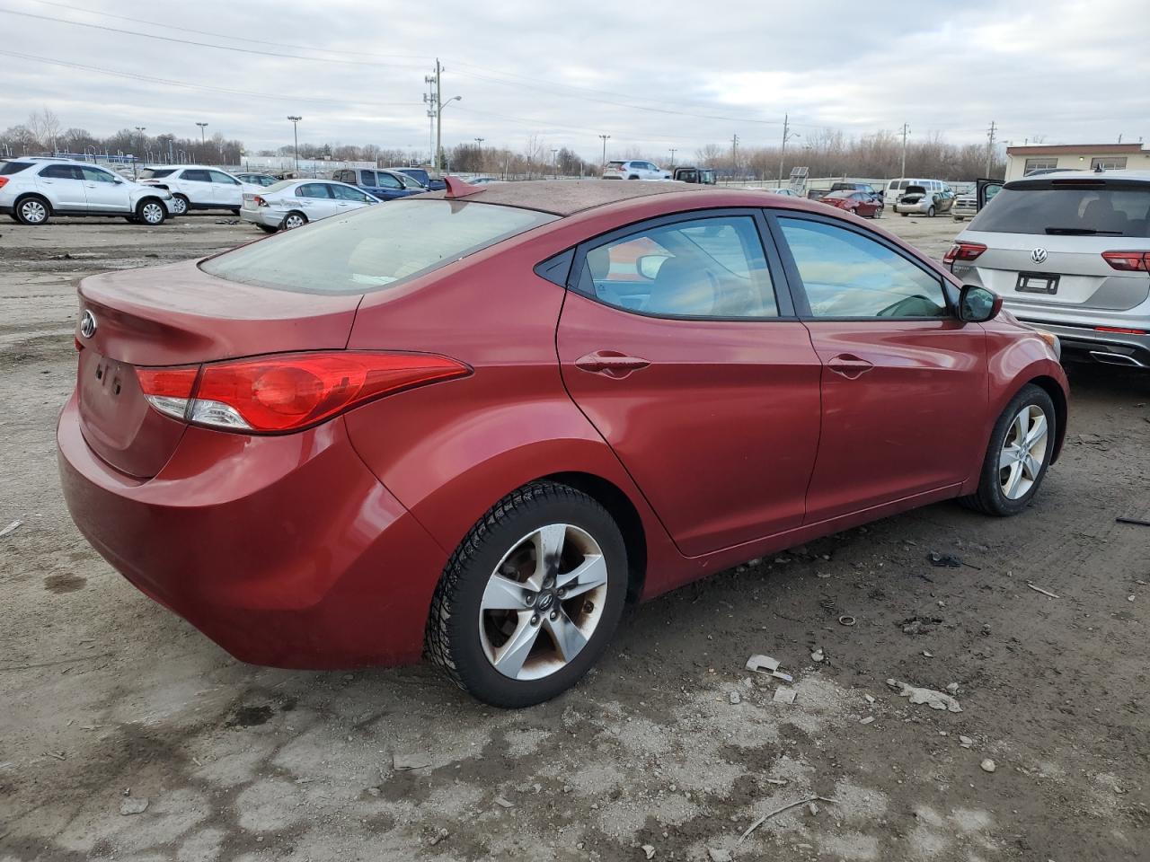 Image 3 of 2013 HYUNDAI ELANTRA GLS 2013 with VIN 5NPDH4AE1DH350032