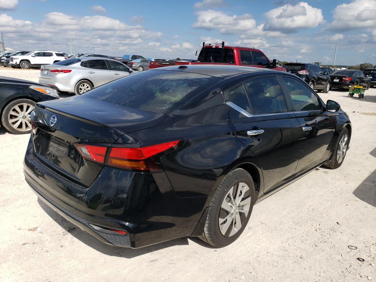 Obraz 3 z 2019 NISSAN ALTIMA S 2019 z VIN 1N4BL4BV9KN313933