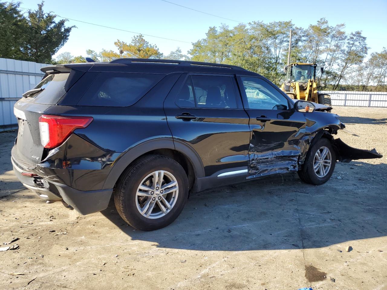 Image 3 of 2022 FORD EXPLORER XLT 2022 with VIN 1FMSK8DH6NGC35160