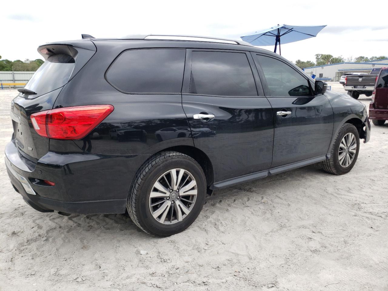 Obraz 3 z 2020 NISSAN PATHFINDER SV 2020 z VIN 5N1DR2BN9LC591648