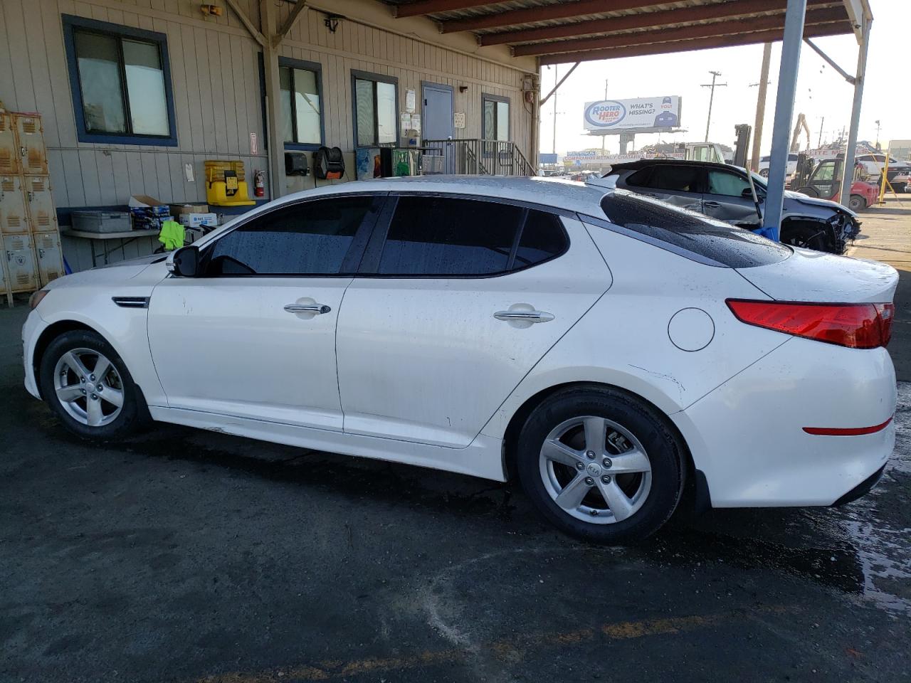 Image 2 of 2015 KIA OPTIMA LX 2015 with VIN KNAGM4A77F5540766