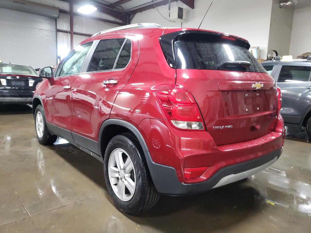 Image 2 of 2019 CHEVROLET TRAX 1LT 2019 with VIN 3GNCJPSB6KL384591