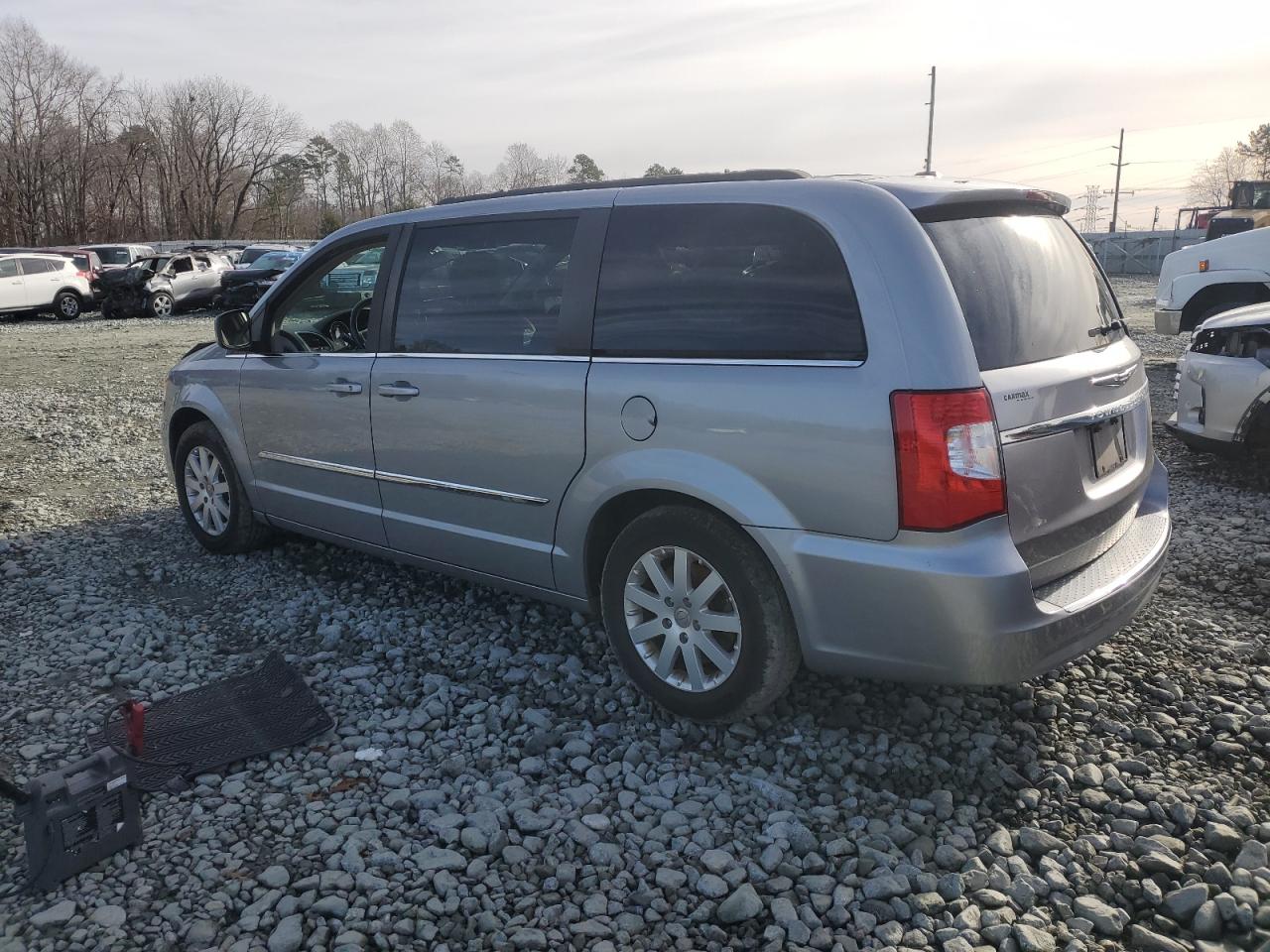 Obraz 2 z 2015 CHRYSLER TOWN & COUNTRY TOURING 2015 z VIN 2C4RC1BG9FR638731