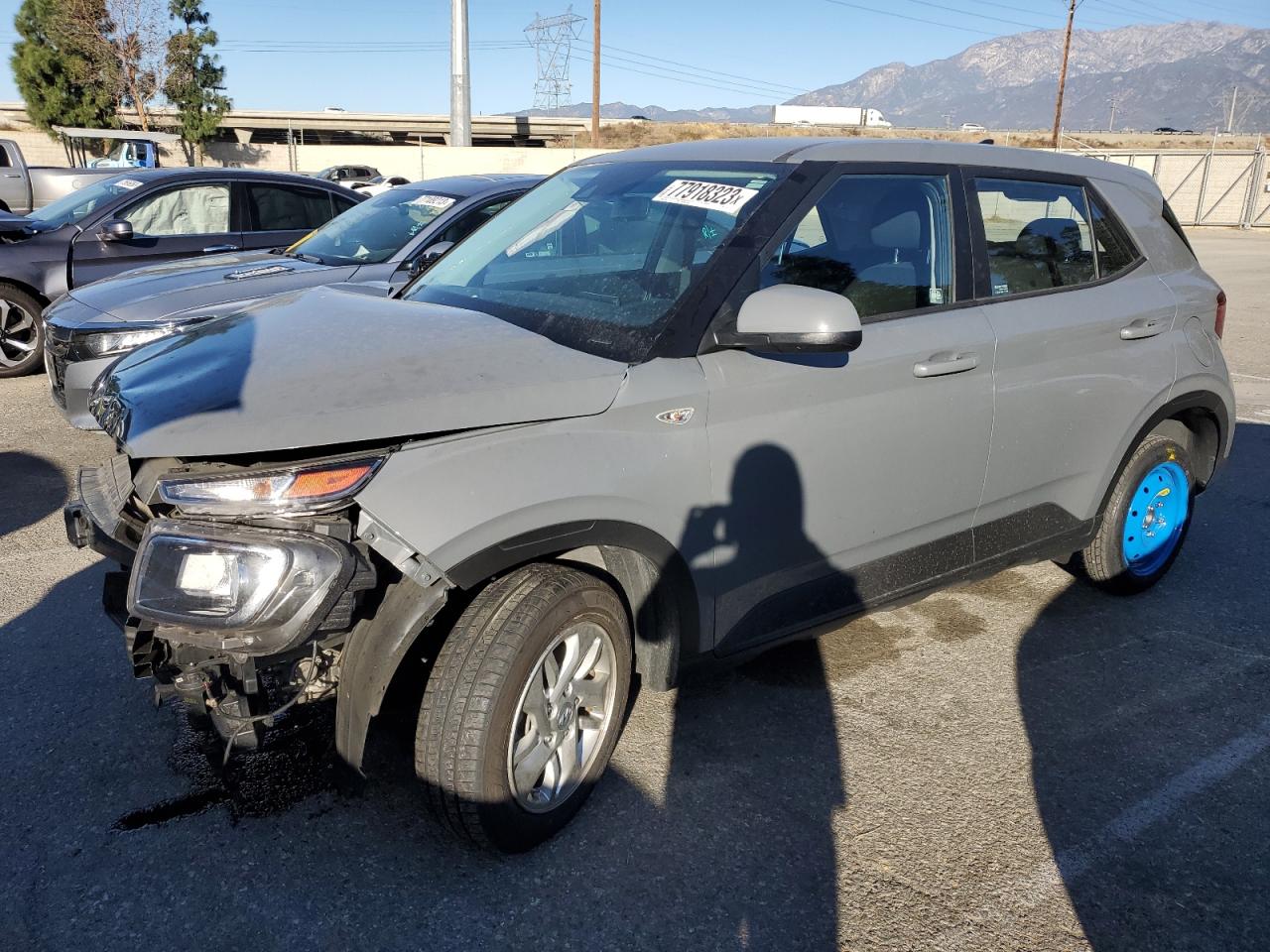 Obraz 1 z 2021 HYUNDAI VENUE SE 2021 z VIN KMHRB8A38MU112614