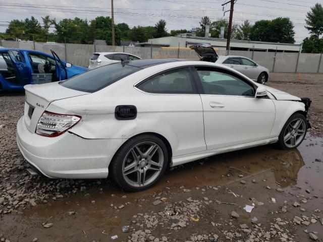 Image 3 of 2015 MERCEDES-BENZ C 350 4MATIC 2015 with VIN WDDGJ8JB4FG372778