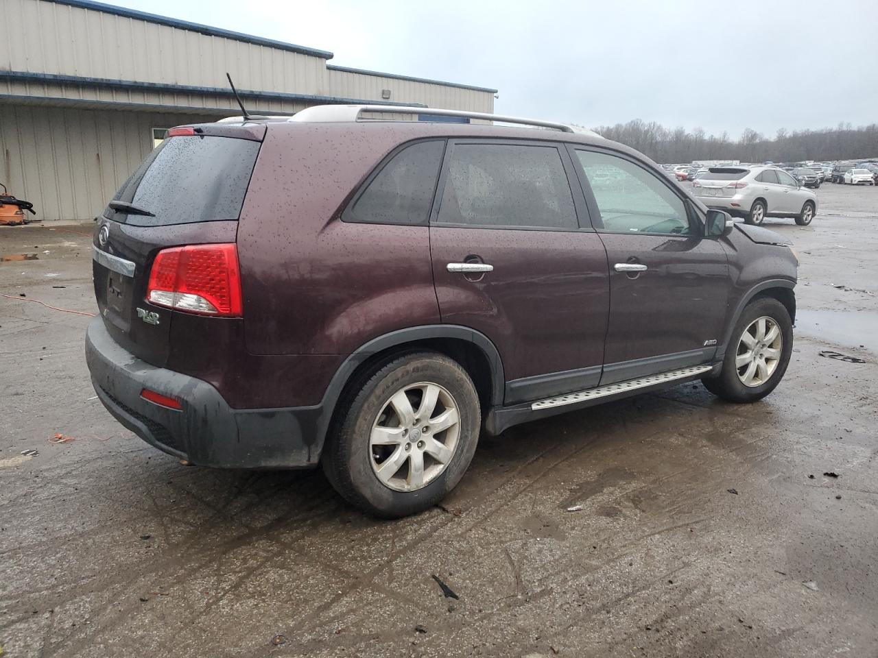 Image 3 of 2012 KIA SORENTO BASE 2012 with VIN 5XYKTCA62CG294455