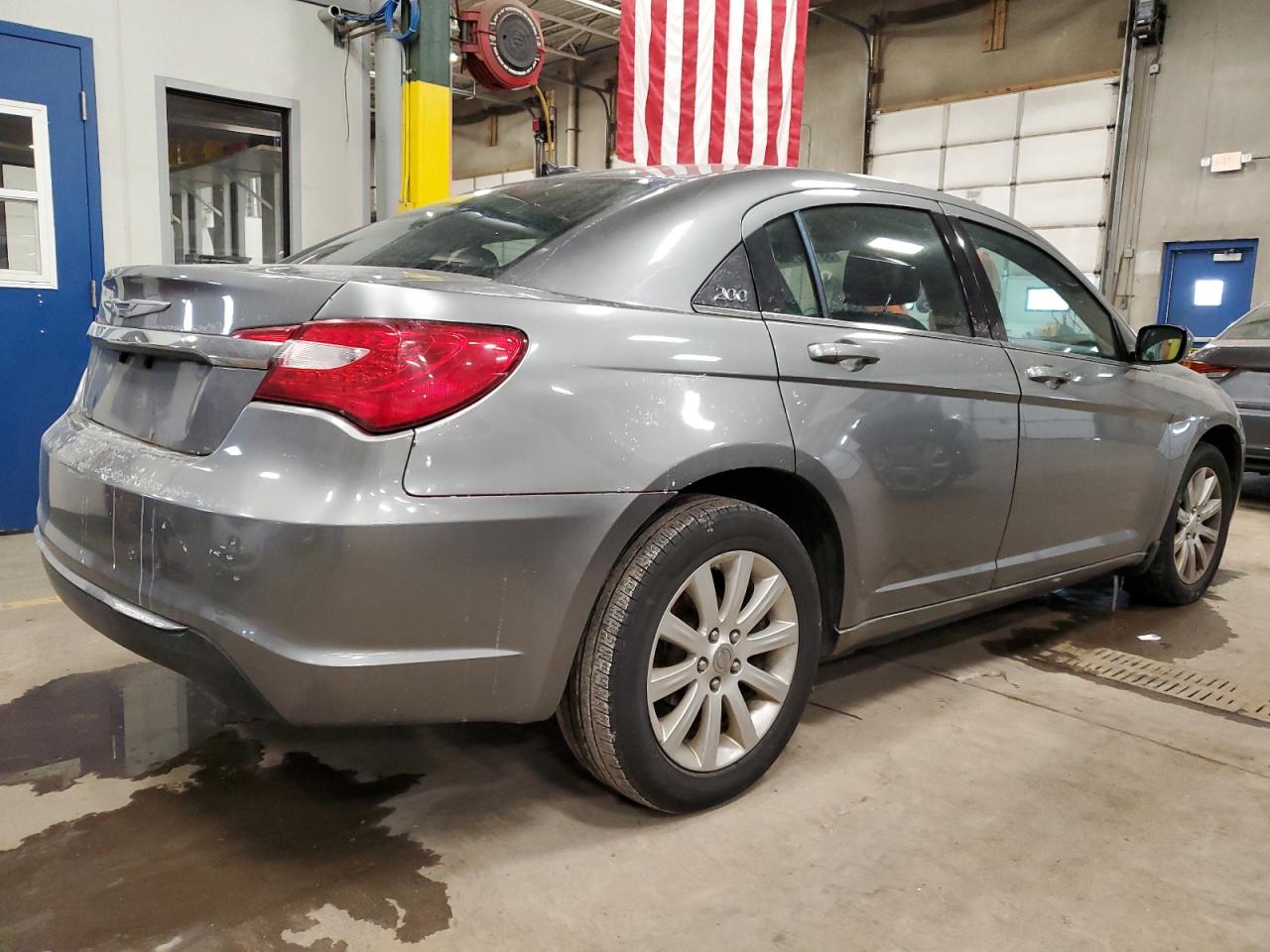 Изображение 3 2013 CHRYSLER 200 TOURING 2013 с VIN 1C3CCBBB7DN546225