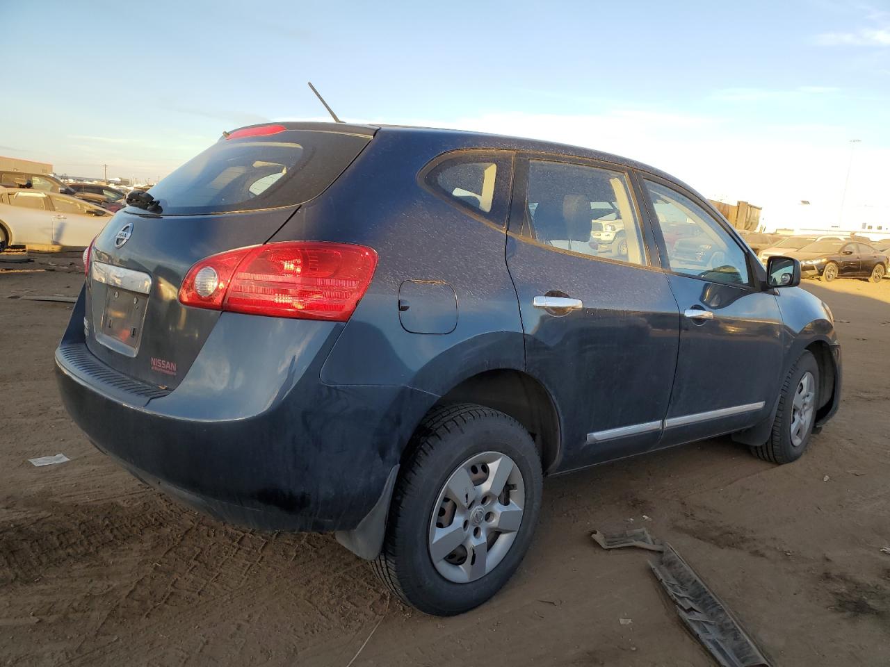 Obraz 3 z 2014 NISSAN ROGUE SELECT S 2014 z VIN JN8AS5MT7EW101786