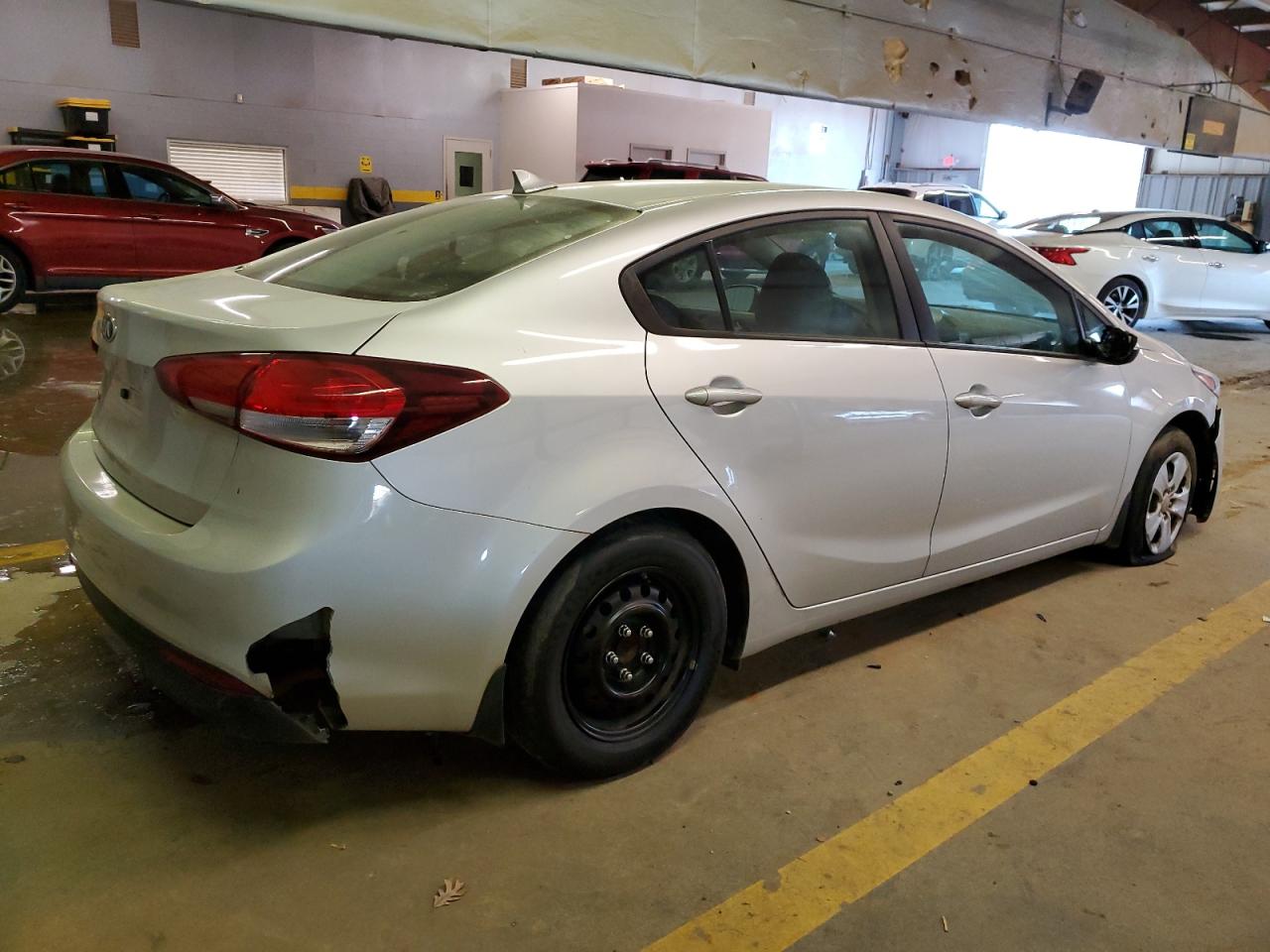 Изображение 3 2017 KIA FORTE LX 2017 с VIN 3KPFK4A75HE034252