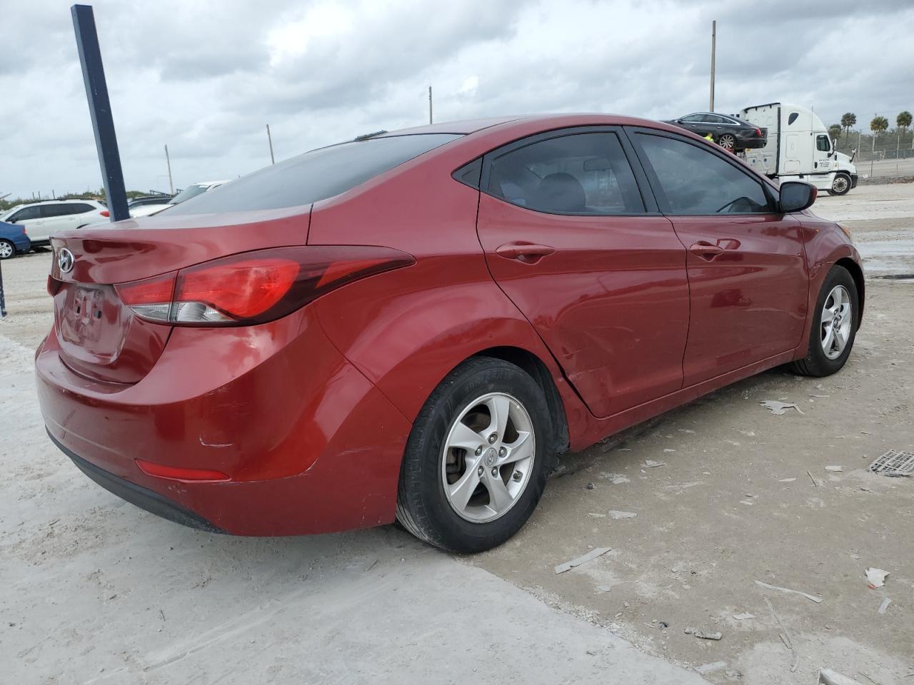 Изображение 3 2015 HYUNDAI ELANTRA SE 2015 с VIN 5NPDH4AE3FH599502